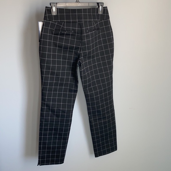 NWT! Charter Club Ladies Design Slim Leg Trousers - Picture 4 of 6